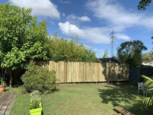 Clôture maison en bardage bois volige + couvre joint à Pessac